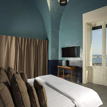 Palazzo Colombo Bed and Breakfast Gallipolli Exteriör bild