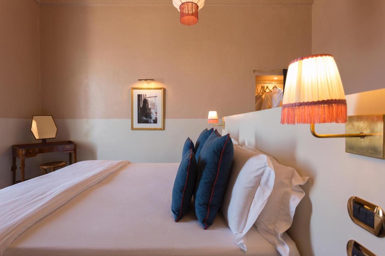Palazzo Colombo Bed and Breakfast Gallipolli Exteriör bild